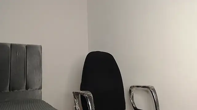 Snapshot of alex-lover chatting on 10/08/25, 01:25 alex-lover online show from 10/08/25, 01:25