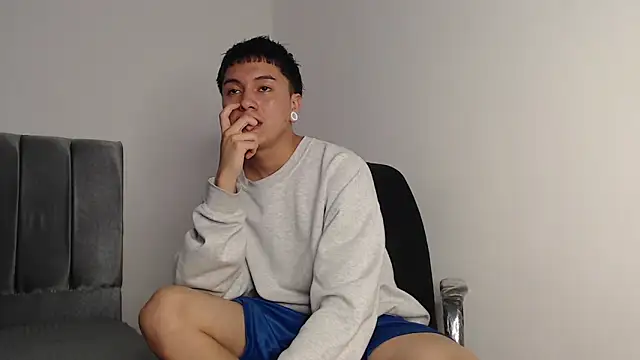 Snapshot of alex-lover chatting on 11/08/25, 01:39 alex-lover online show from 11/08/25, 01:39