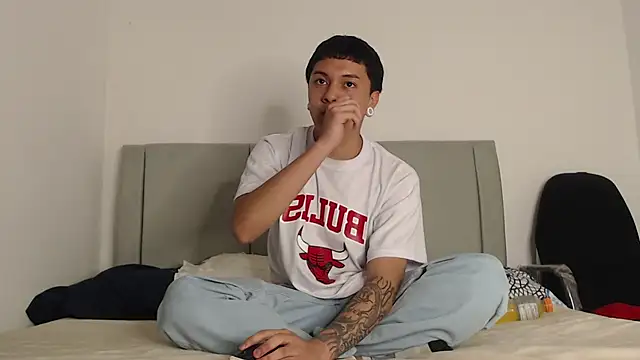 alex-lover online show from 02/12/26, 02:28