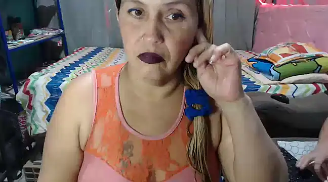 Snapshot of mom_son_dirty chatting on 02/12/25, 12:16 mom son dirty online show from 02/12/25, 12:16