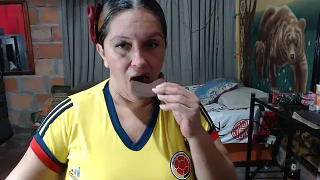 mom son dirty online show from 03/26/26, 10:04