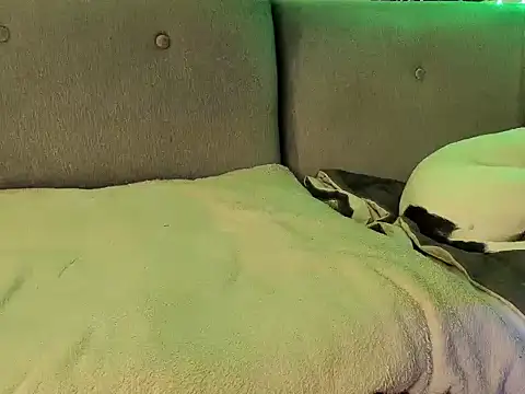 jonhcarrie online show from 10/30/25, 01:40