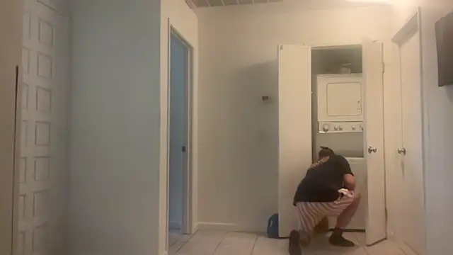 Snapshot of _Studio4Three_ chatting on 01/14/26, 07:41 Studio4Three online show from 01/14/26, 07:41