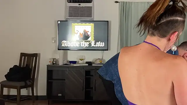 Snapshot of _Studio4Three_ chatting on 04/02/26, 11:13 Studio4Three online show from 04/02/26, 11:13