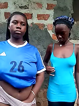 Snapshot of Sassy_boobs21 chatting on 02/23/26, 04:43 Sassy boobs21 online show from 02/23/26, 04:43