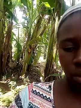 Black juicy24 online show from 02/04/25, 08:35