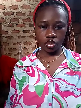 Black juicy24 online show from 09/19/25, 04:25