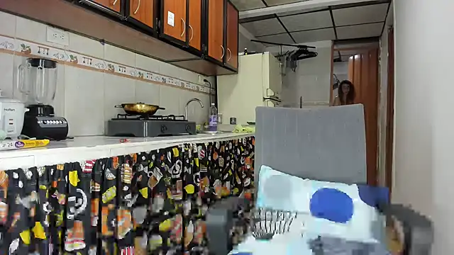 RachelJones  online show from 12/18/24, 09:58