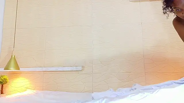 Chocolatte bar online show from 03/20/25, 01:15