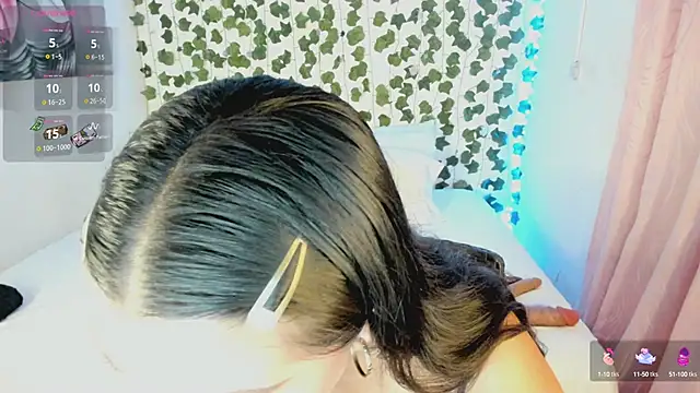 Snapshot of daren_paulina chatting on 09/19/25, 04:47 daren paulina online show from 09/19/25, 04:47