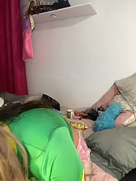 lunaapppp online show from 03/28/26, 03:50