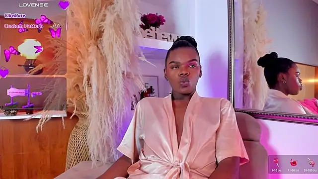 CamiEstrada online show from 02/06/25, 01:05