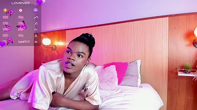 CamiEstrada online show from 02/07/25, 12:53