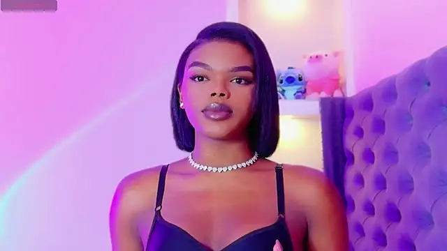 CamiEstrada online show from 10/25/25, 07:27