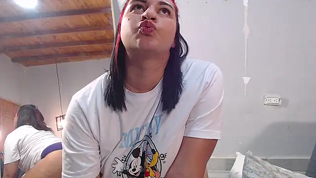 Luna Florez online show from 12/07/24, 03:36