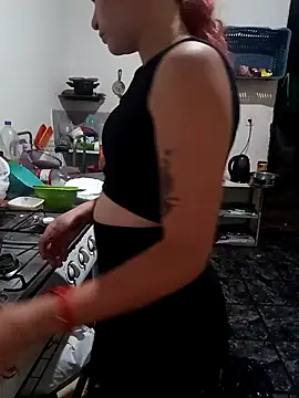 Scarlett-Leh online show from 02/19/25, 10:42