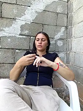 Scarlett-Leh online show from 11/17/25, 12:33