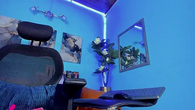 Snapshot of _hairybeard_ chatting on 01/28/25, 11:06 hairybeard online show from 01/28/25, 11:06