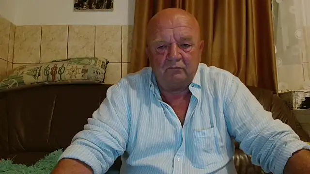 fullballs6 online show from 09/18/25, 01:51