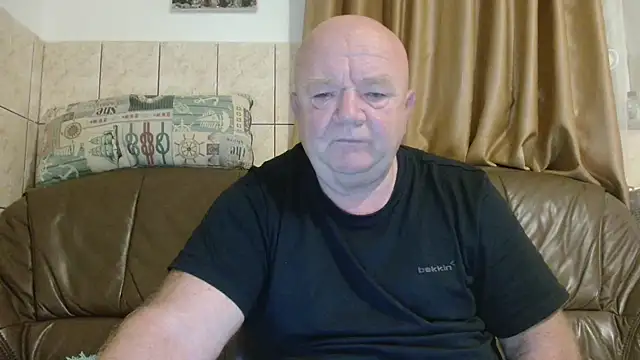 fullballs6 online show from 10/20/25, 02:34