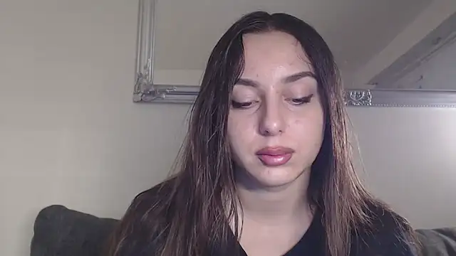 courtneyPerfect online show from 12/19/24, 07:51