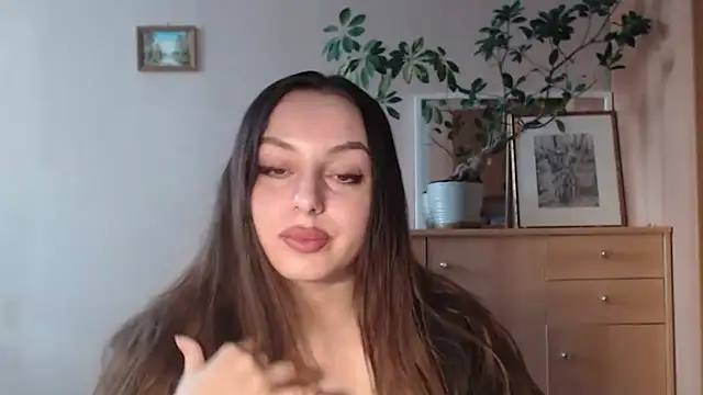 courtneyPerfect online show from 01/27/25, 07:45