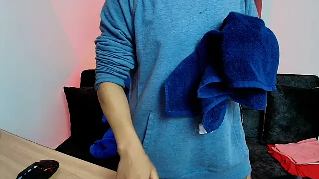 TinnaDawsom online show from 02/14/25, 05:51