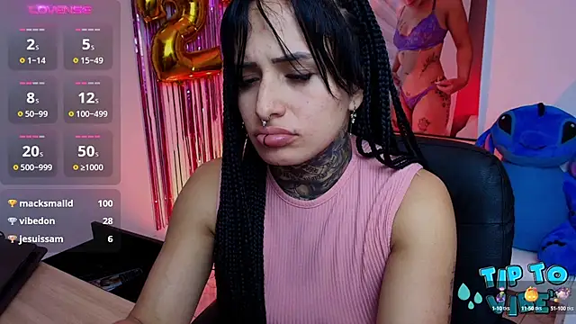 TinnaDawsom online show from 03/18/25, 05:31