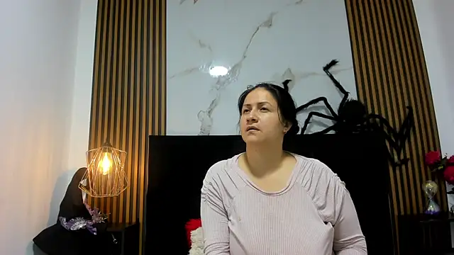 Ambber moon online show from 10/25/25, 03:14