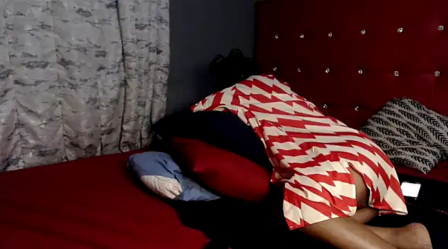 Foxybrownxx1 online show from 03/07/25, 05:40