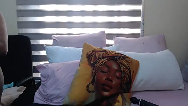 Foxybrownxx1 online show from 05/23/26, 01:48