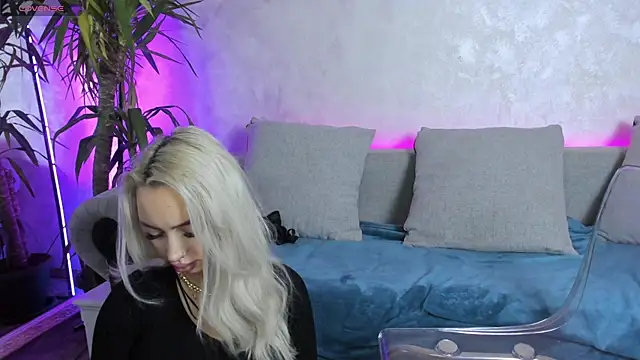 BambiAndAyline online show from 02/05/25, 04:27