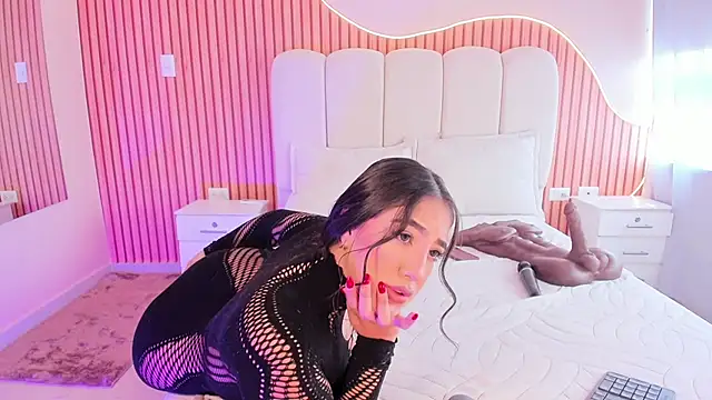 Snapshot of SofiiSweet_ chatting on 11/19/25, 03:34 SofiiSweet online show from 11/19/25, 03:34