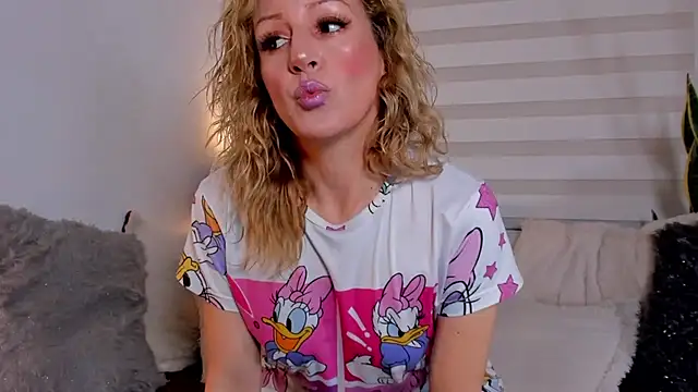 Sammykatt online show from 09/29/25, 03:17