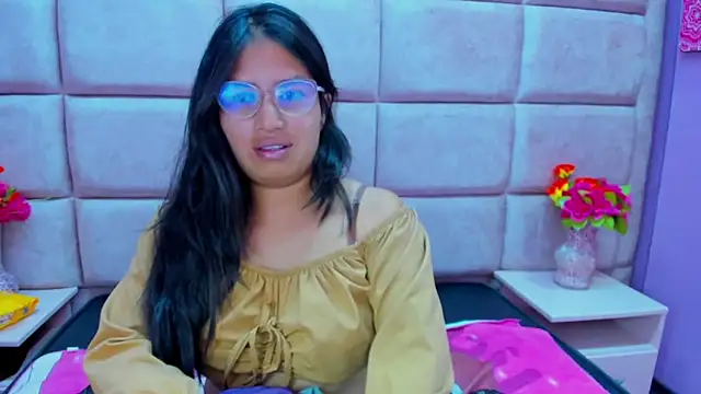 Miaa Smiith  online show from 03/23/25, 03:10