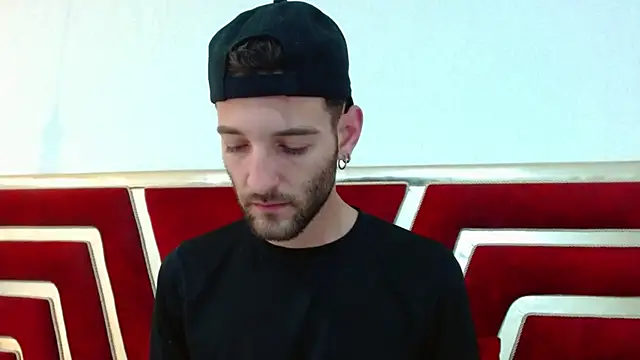 Snapshot of Christopher_saint chatting on 04/06/26, 01:01 Christopher saint online show from 04/06/26, 01:01