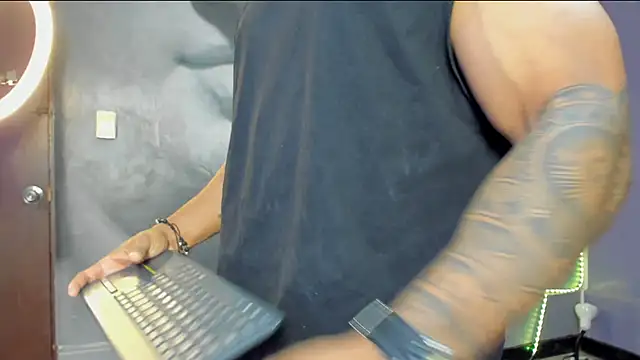 bradley smith online show from 02/03/25, 05:51