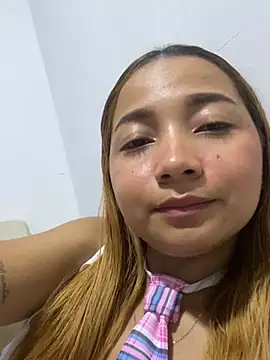 Snapshot of queen_angelique chatting on 12/11/24, 02:52 queen angelique online show from 12/11/24, 02:52