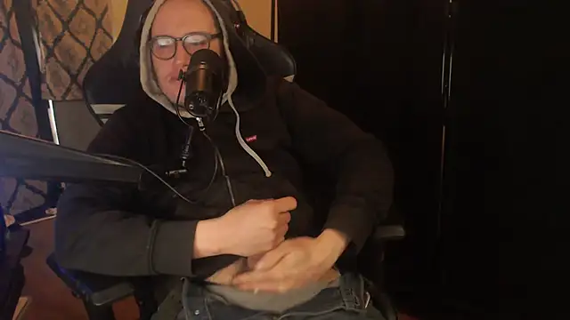 chicostick413 online show from 03/03/26, 01:28