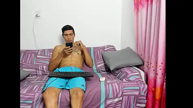 QuinnAndpuma1 online show from 06/27/26, 01:21