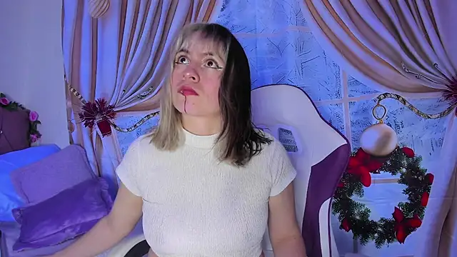 Snapshot of GilaKat chatting on 12/30/24, 03:14 GilaKat online show from 12/30/24, 03:14