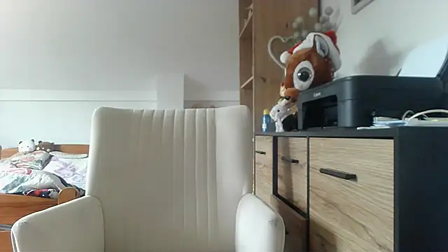 ReifeVenna online show from 12/22/25, 11:29