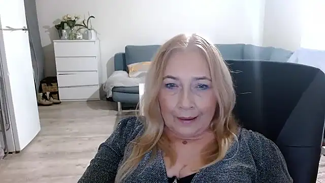 Snapshot of sofia_xkiss chatting on 01/22/25, 07:46 sofia xkiss online show from 01/22/25, 07:46