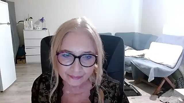 Snapshot of sofia_xkiss chatting on 01/30/25, 02:58 sofia xkiss online show from 01/30/25, 02:58