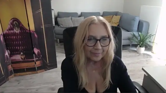 sofia xkiss online show from 03/26/26, 02:33