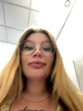 justmila online show from 09/14/25, 11:20