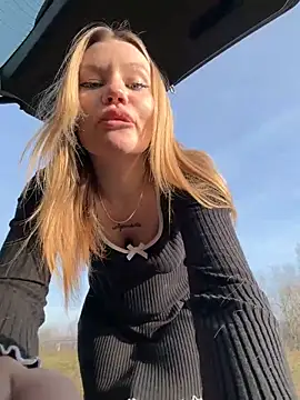 justmila online show from 12/01/25, 12:32