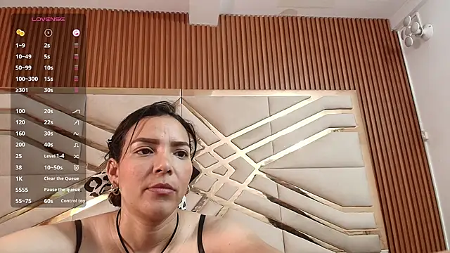 Sluttyandmature online show from 01/25/25, 12:58