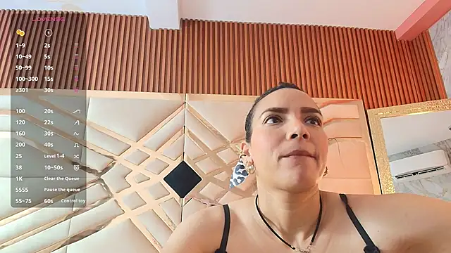 Sluttyandmature online show from 01/27/25, 12:48