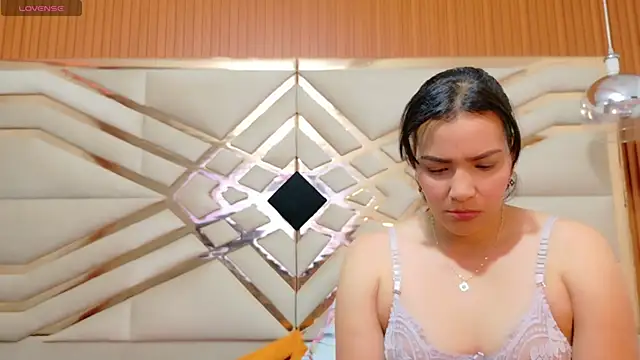 Sluttyandmature online show from 12/21/25, 12:56